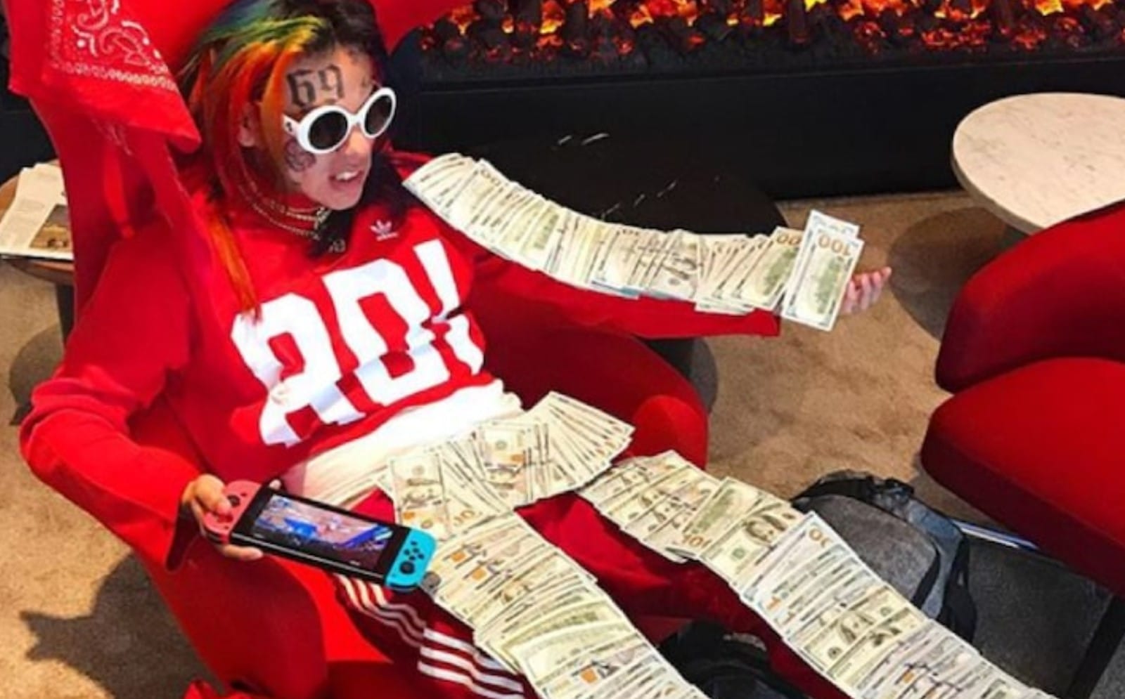 TEKASHI 6IX9INE SU FORTUNA REGISTRATE